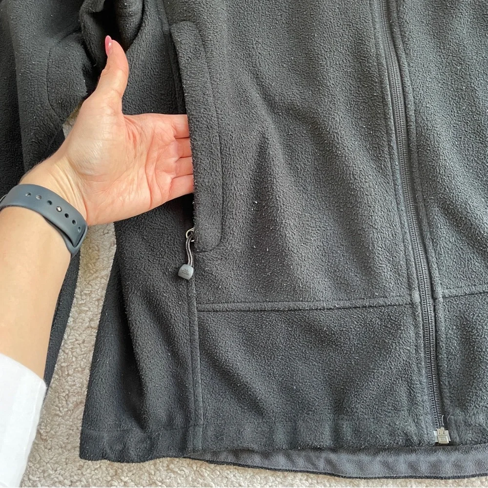 The North Face Men's Black Fleece Windwall Mock Neck Full Zip Jacket Size Medium